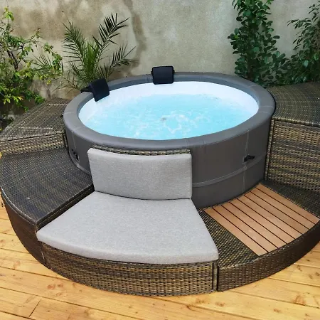 Mas De Tribies - Charme, Piscine, 别墅 *